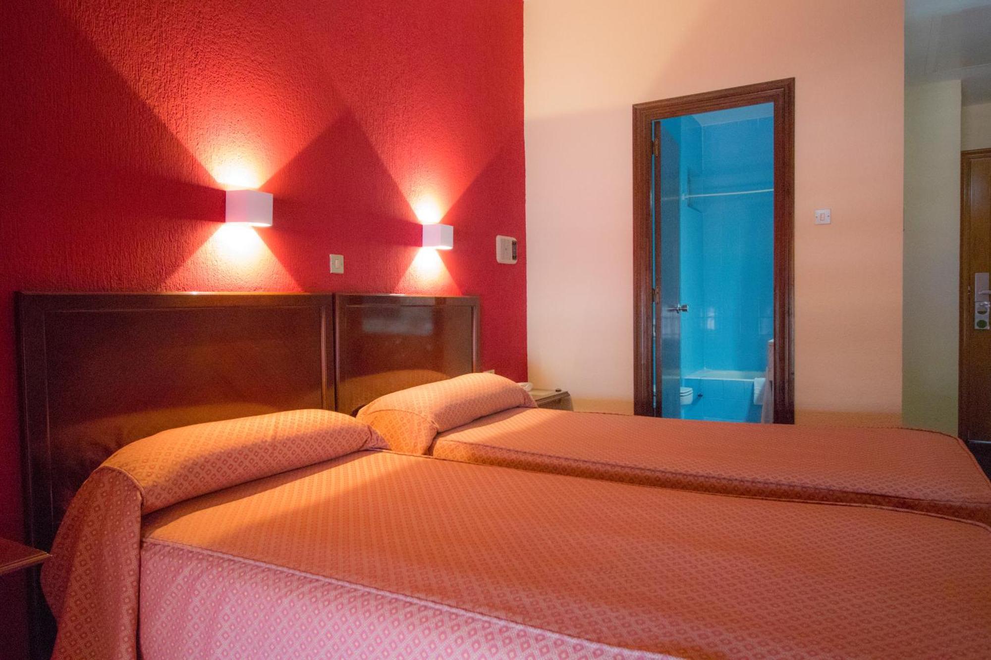 Hotel Caribe Rota Buitenkant foto